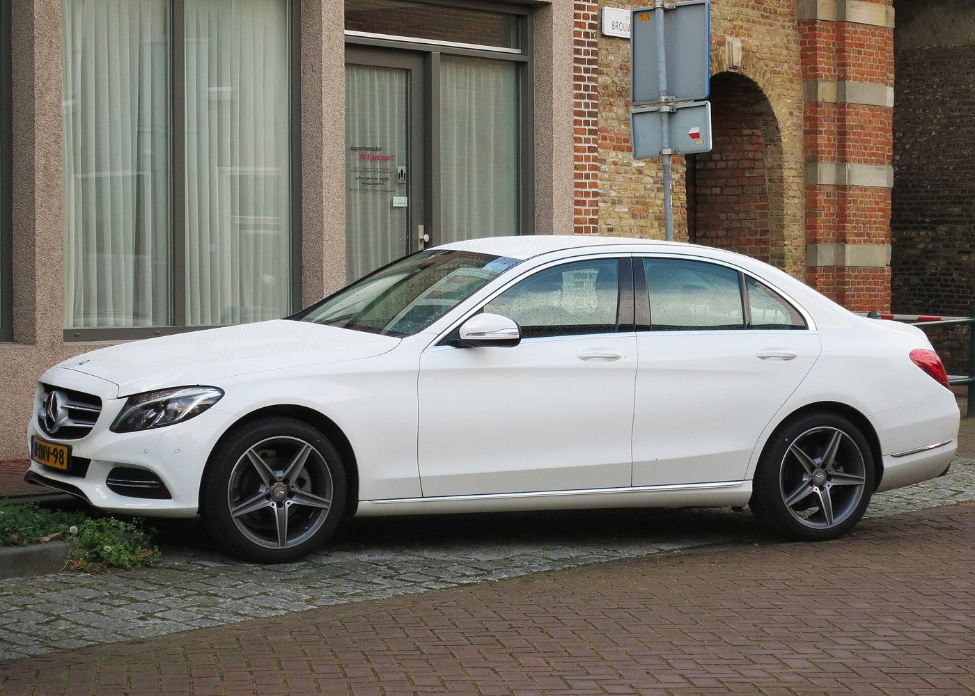 Mercedes-Benz C180 поколения W205
