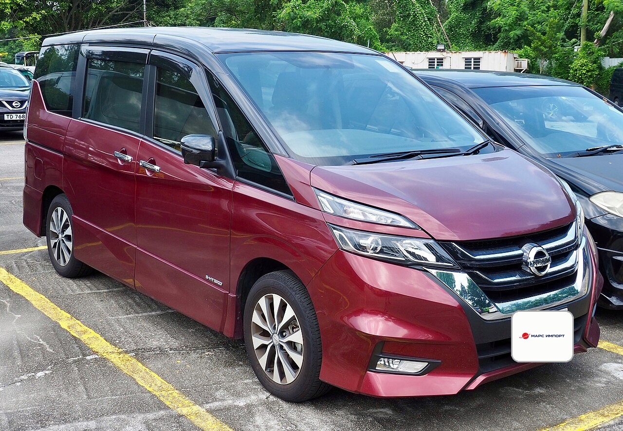 Toyota Voxy, привезённая Марс Импорт из Японии